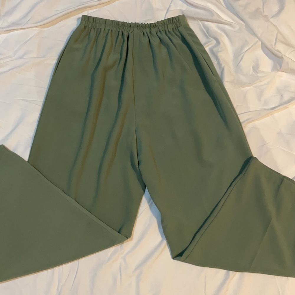 Vintage Green Pantsuit - Picture 8 of 13
